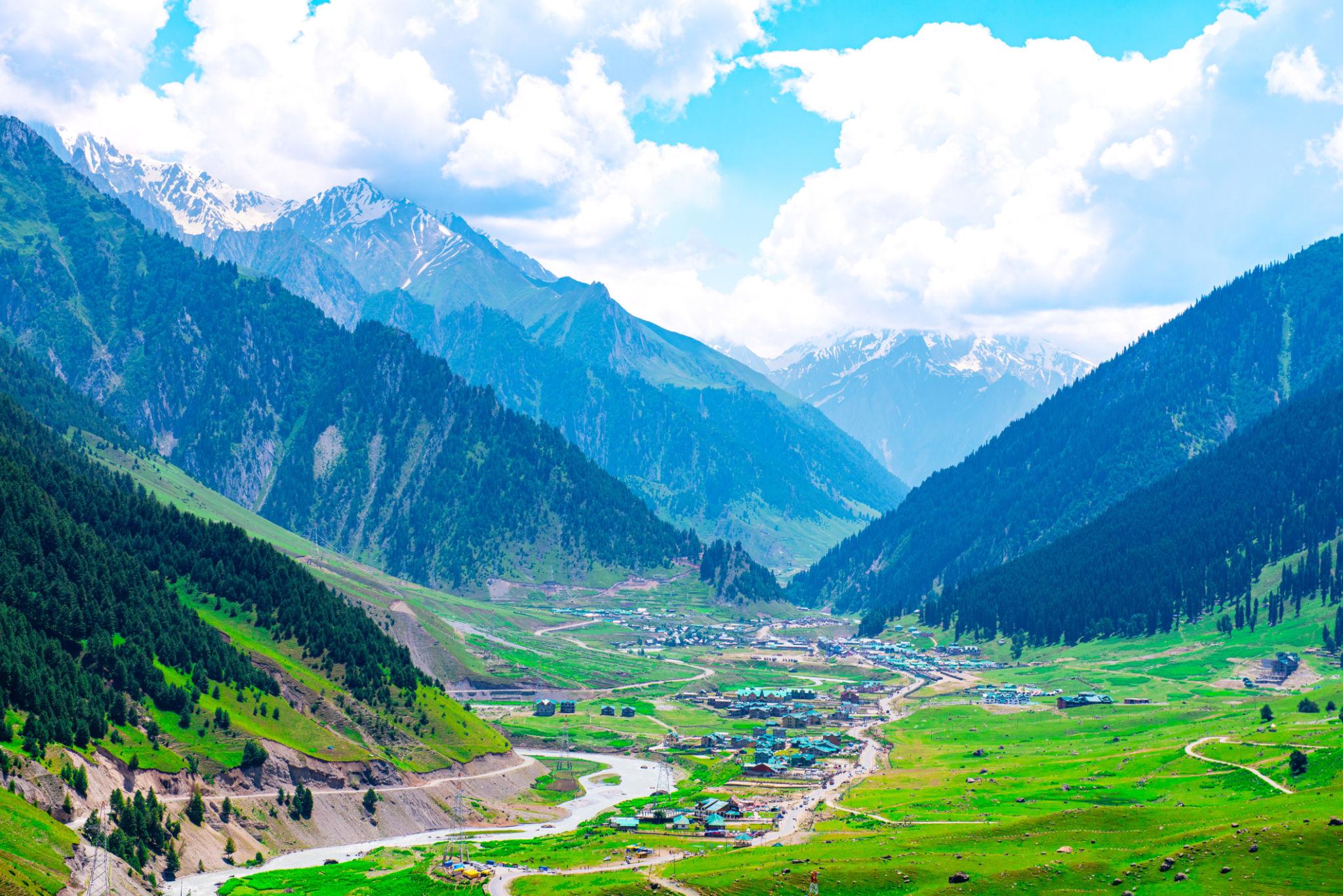 Trekking in Kashmir